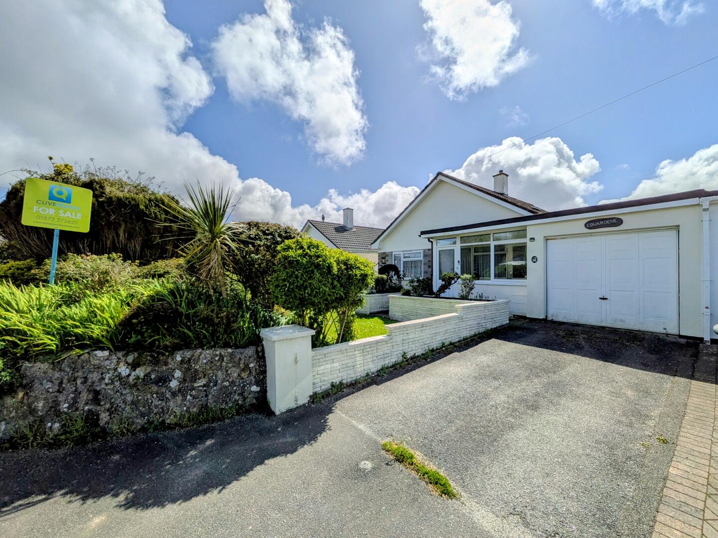 3 bed property in Alexandra Close, Redruth